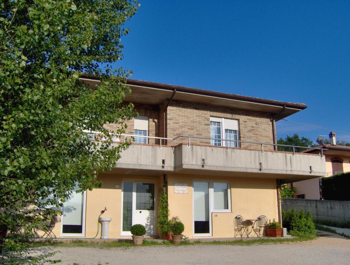 Antica Loggia Hotel Fabriano Buitenkant foto
