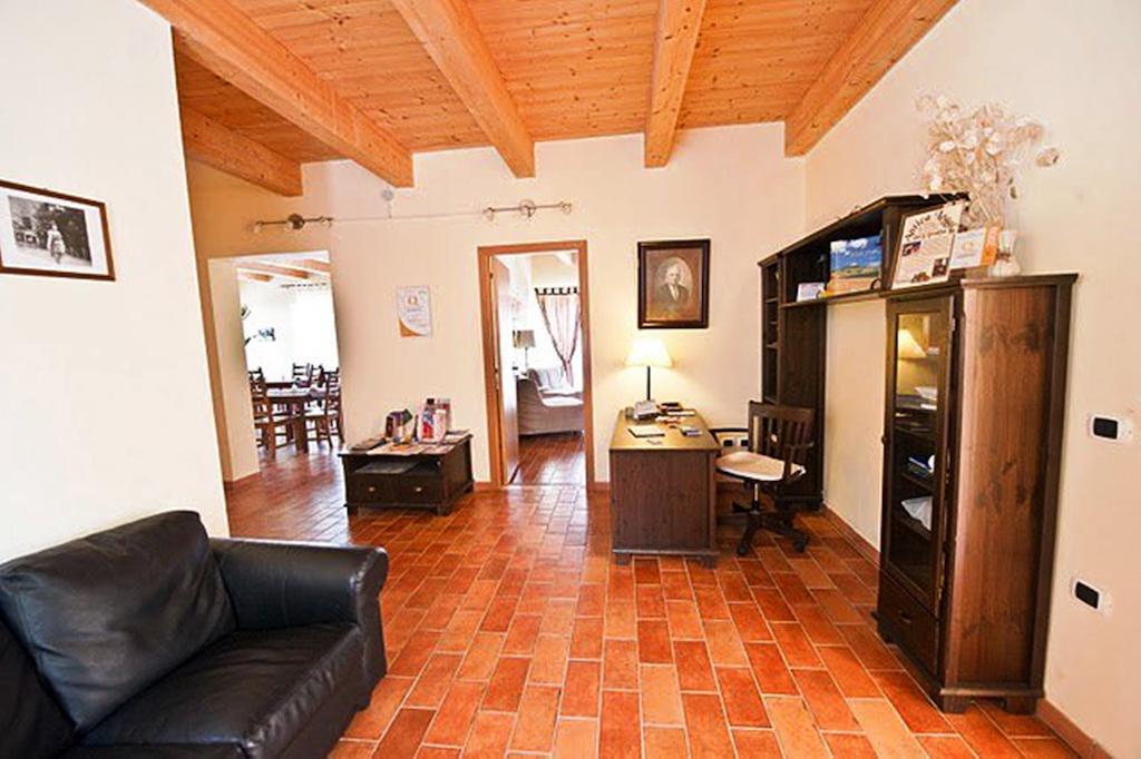Antica Loggia Hotel Fabriano Buitenkant foto