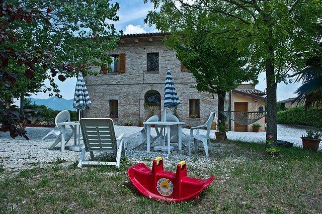 Antica Loggia Hotel Fabriano Buitenkant foto