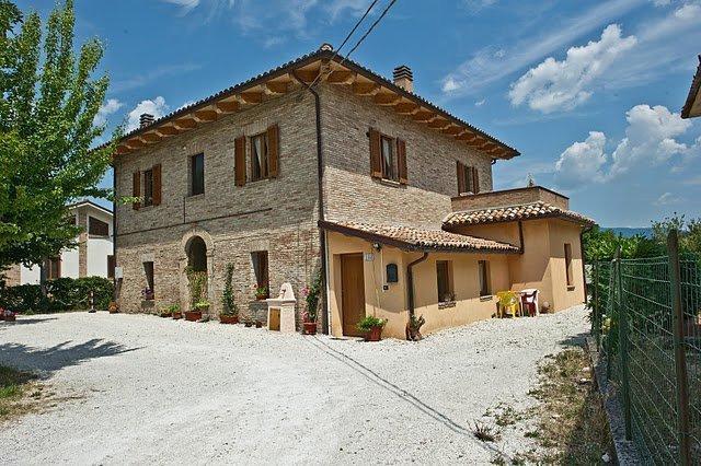 Antica Loggia Hotel Fabriano Buitenkant foto